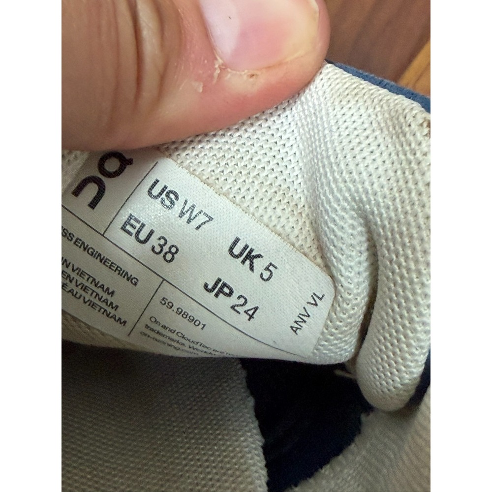 On Cloud 6 Blue 59.98901 Running Sneaker Women's Lightweight Shoes Size 7 - Picture 6 of 7